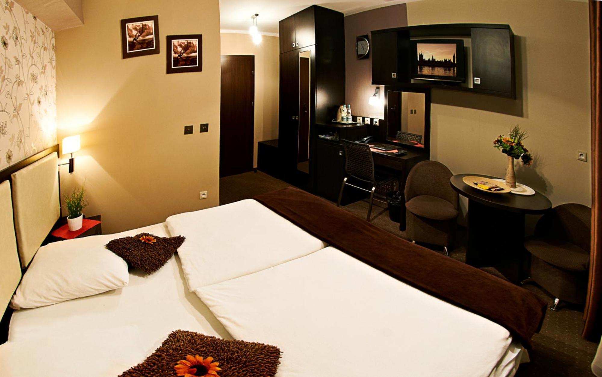 Apart A2 Poznan - 24H - Self Check-In - Free Parking Экстерьер фото