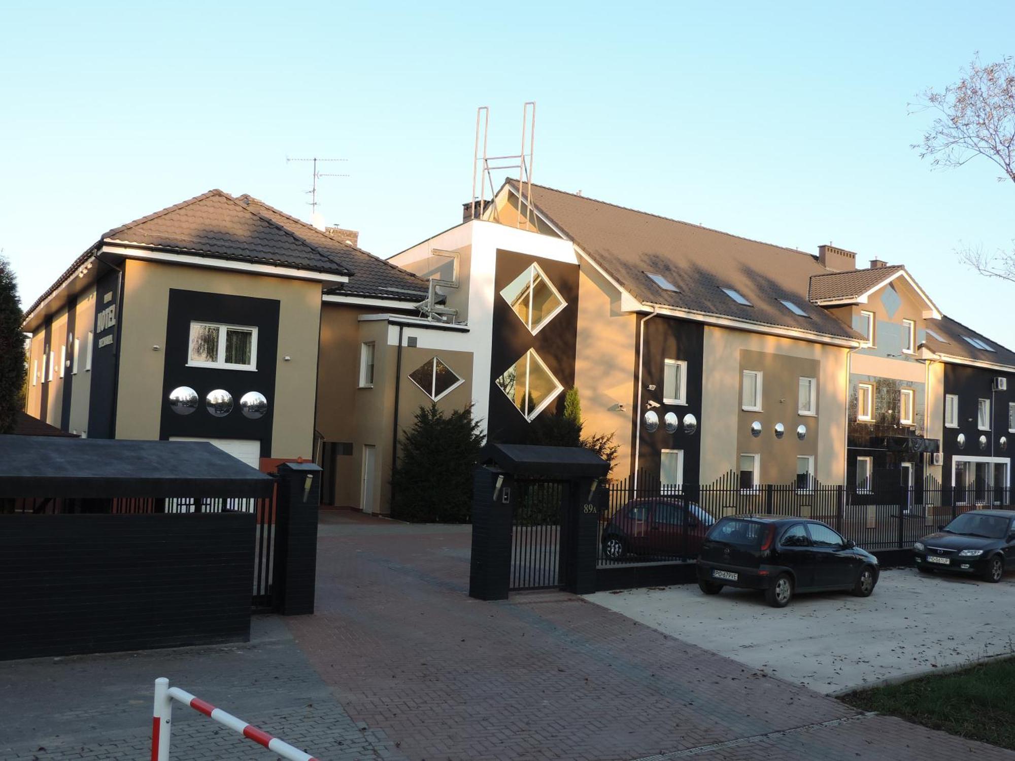 Apart A2 Poznan - 24H - Self Check-In - Free Parking Экстерьер фото